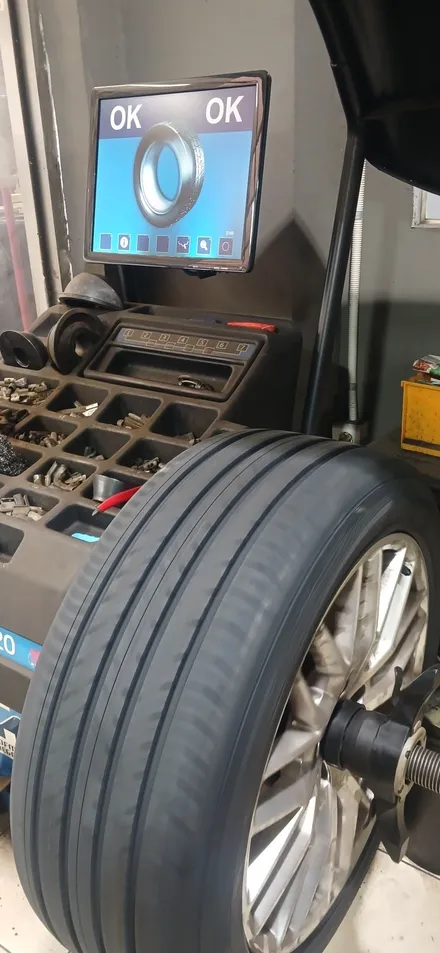 《경기광주타이어》 아우디 A4 18인치타이어교환 한국타이어 벤투스 air S 245/45ZR18 경기광주 A4 타이어교체 ★경기광주한국타이어★ / 경기광주 장지동