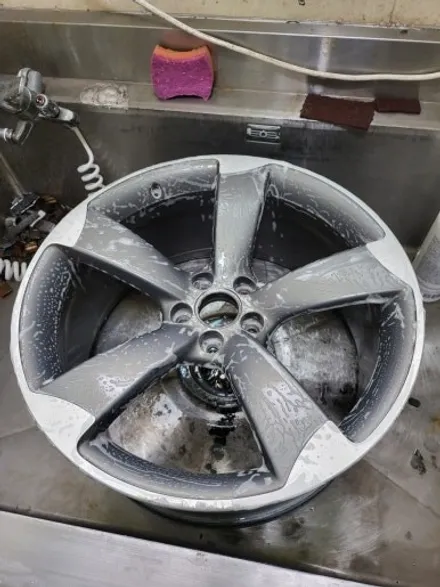 AUDI 아우디 S7 20인치 휠복원기 (경기광주 휠복원 휠수리 휠도장 휠도색 휠굴절수리 휠용접수리 반무광) / 경기광주 장지동
