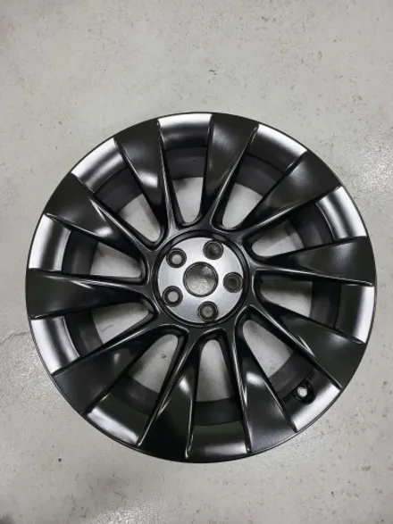 Tesla Model Y 20인치 인덕션휠 블랙반무광 휠복원기 (경기광주 휠수리 휠복원) - 스크레치복원, 멧블랙, 메트블랙, 반무광, 휠재도장, 분체도장 / 경기광주 장지동