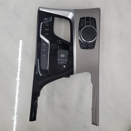 광주 랩핑 BMW 6GT 키드니그릴 랩핑 실내 티타늄 브러쉬 전체 랩핑 / 광주 서구 치평동