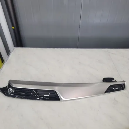 광주 랩핑 BMW 6GT 키드니그릴 랩핑 실내 티타늄 브러쉬 전체 랩핑 / 광주 서구 치평동