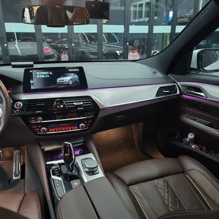 광주 랩핑 BMW 6GT 키드니그릴 랩핑 실내 티타늄 브러쉬 전체 랩핑 / 광주 서구 치평동