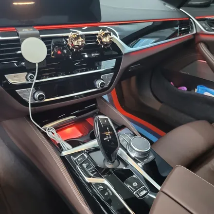 광주 랩핑 PPF 전문점 GOWRAP 고랩 BMW 5시리즈 530i 실내 카본랩핑 / 광주 서구 치평동