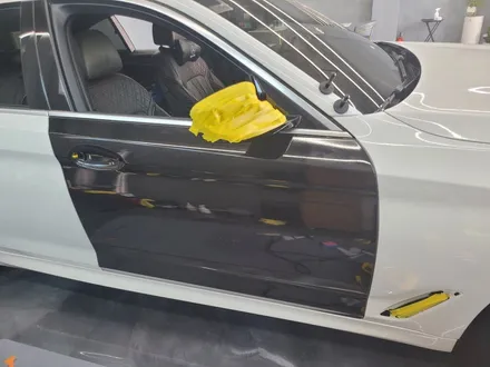 광주 랩핑 BMW 5시리즈 전체랩핑 에이버리슈프림 유광블랙 / 광주 서구 치평동