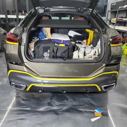 BMW X6 사틴 블랙 사고로 보험처리로 뒷범퍼 재시공 / 광주 서구 치평동