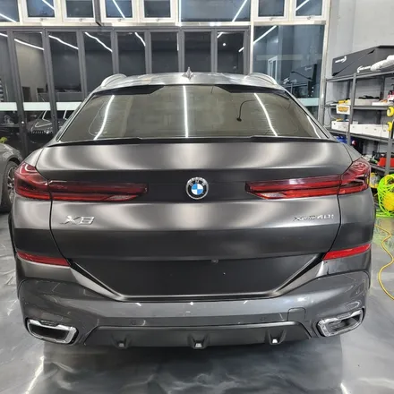 BMW X6 사틴 블랙 사고로 보험처리로 뒷범퍼 재시공 / 광주 서구 치평동