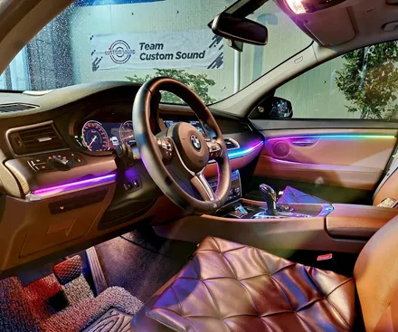 부산 BMW 5GT 순정과는 다른 확실한 존재감을 뽐내는 무빙 엠비언트 / 부산 강서구