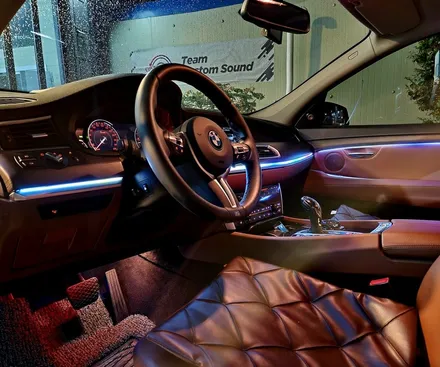 부산 BMW 5GT 순정과는 다른 확실한 존재감을 뽐내는 무빙 엠비언트 / 부산 강서구