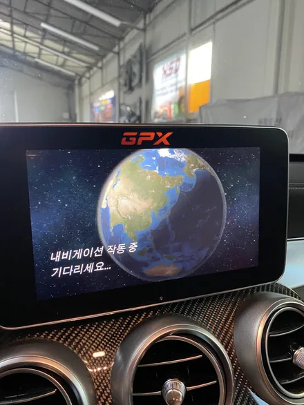 벤츠 w205 c클래스 c63s amg 유무선 카플레이 장착 편리하게 내비게이션을 사용해보세요! / 용인 처인구, 모현, 곤지암, 포곡, 양지