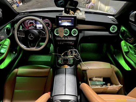 벤츠 w205 c클래스 카브리올레 빈약한 순정 엠비언트 확실한 광량으로 업그레이드! / 용인시 처인구 포곡읍