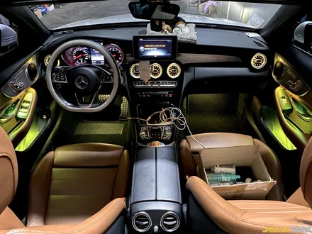 벤츠 w205 c클래스 카브리올레 빈약한 순정 엠비언트 확실한 광량으로 업그레이드! / 용인시 처인구 포곡읍