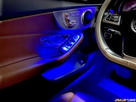 벤츠 w205 c클래스 카브리올레 빈약한 순정 엠비언트 확실한 광량으로 업그레이드! / 용인시 처인구 포곡읍