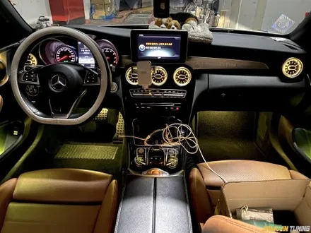 벤츠 w205 c클래스 카브리올레 빈약한 순정 엠비언트 확실한 광량으로 업그레이드! / 용인시 처인구 포곡읍