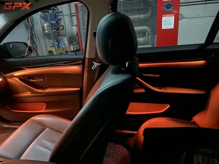 BMW 5시리즈(F10) - 순정 엠비언트 광량 업그레이드 or 비노출 아크릴 히든 엠비언트 라이트 / 용인 처인구, 모현, 곤지암, 포곡, 양지