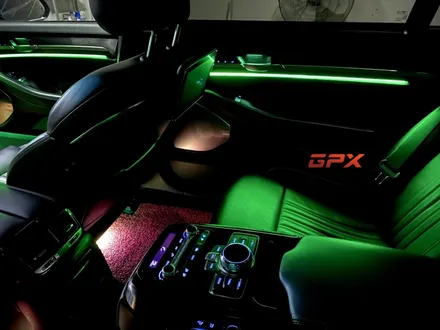 제네시스 eq900 이런 것도 순정이라니.... 제대로 된 광량으로 엠비언트 라이트를 극대화했습니다. / 용인 처인구, 모현, 곤지암, 포곡, 양지
