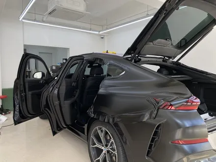 BMW X6 40i 사틴 블랙으로 포스 더하기..! 대구 랩핑 전문 / 대구 남구 봉덕동