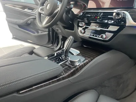 대구 BMW 5시리즈 실내 랩핑 전문 시공점 그라인드 / 대구 남구 봉덕동