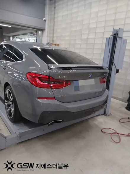 판교 BMW 휠복원 BMW 6GT 휠 스크래치, 교체보다 먼저 확인해 보세요. / 성남시 시흥동