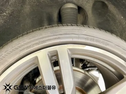 수원 BMW 휠복원 G바디 750LI 20인치 다이아컷팅휠복원 / 성남시 시흥동