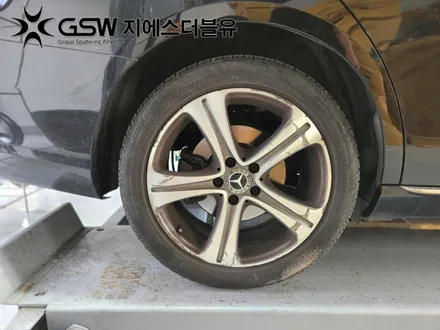 용인 휠수리 벤츠 E클래스 18인치휠 스크래치로 인한 다이아컷팅 휠복원 작업 후기 / 성남시 시흥동