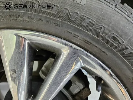 더뉴 카니발 19인치휠 화이트 크롬 용인 휠도색 / 성남시 시흥동