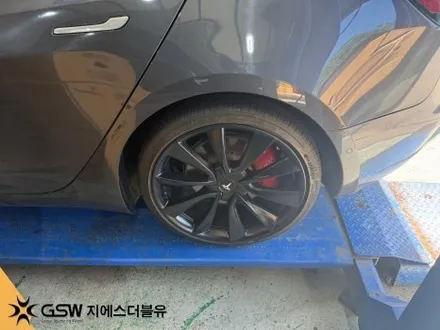 부산 테슬라 모델 3 20인치 휠도색 – 블랙 반무광으로 완성한 최고의 변신! / 성남시 시흥동