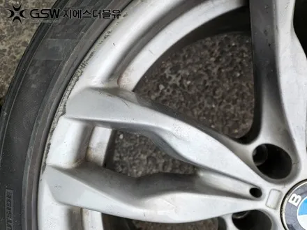 판교 BMW 휠도색 M550D 20인치휠 순정 휠에서 블랙유광 휠도색 작업 후기 / 성남시 시흥동