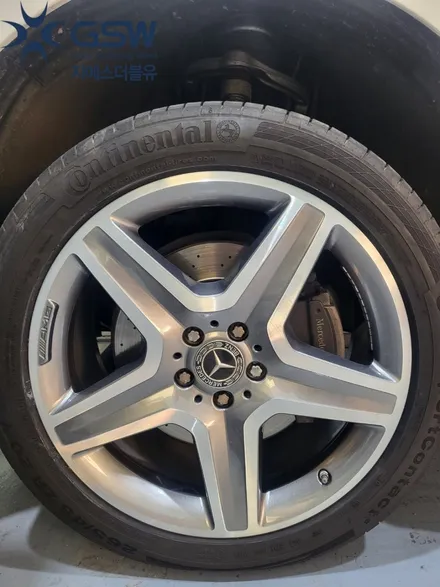 벤츠 GLE 350d 20인치 휠복원 찍히고 긁힌 상처 완벽하게 휠복원수리 지에스더블유수원점 / 성남시 시흥동