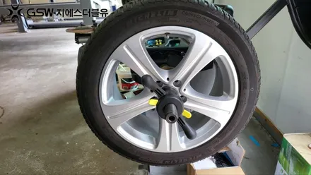 안양휠복원 벤츠 E클래스 18인치휠 실버 스크래치 작업 후기 / 성남시 시흥동