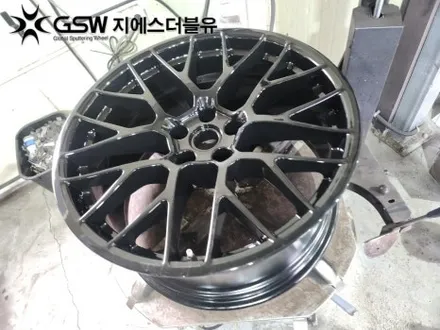 포르쉐 마칸 20인치휠 강남 휠도색 깔끔한 블랙유광 크롬 도색 / 성남시 시흥동