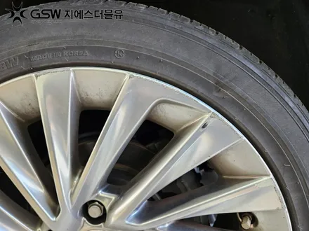 수원 휠복원 렉서스 ES300H 18인치휠 상처로 인한 반광 스크래치 휠복원 작업 후기 / 성남시 시흥동