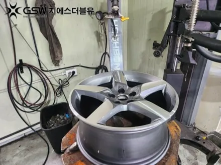 재규어 XE 18인치휠 다이아컷팅 안산 휠복원 / 성남시 시흥동