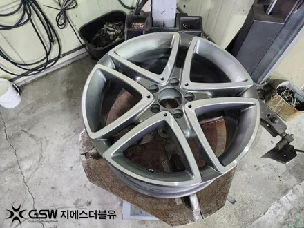 강남 벤츠 S500 18인치휠 다이아컷팅 휠복원 작업 후기 / 성남시 시흥동
