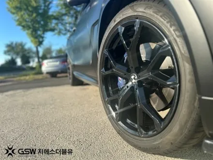 BMW X6 M40I 21인치휠 블랙유광 하남 휠도색 / 성남시 시흥동