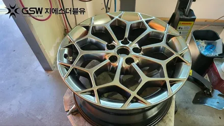 판교 제네시스 G80 녹용 19인치 휠분체도장 휠복원 잘하는 곳! 지에스 더블유~! / 성남시 시흥동