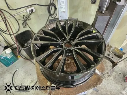 판교 스팅어 휠도색 18인치 컷팅휠에서 블랙유광 크롬 도색 후기입니다. / 성남시 시흥동