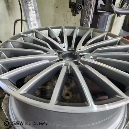 분당 벤츠 S500 휠복원, GSW 판교점에서 해결하세요! / 성남시 시흥동