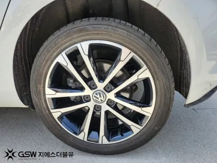폭스바겐 골프7세대 싱가폴 컷팅휠 17인치휠 대구 휠복원 / 성남시 시흥동