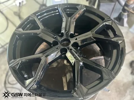 BMW X6 M40I 21인치휠 블랙유광 하남 휠도색 / 성남시 시흥동