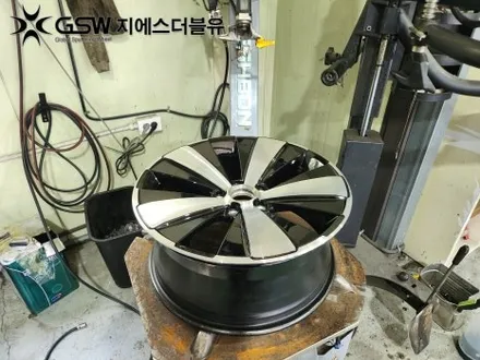 판교 폭스바겐 비틀 18인치 휠 스크래치로 인한 다이아컷팅 휠복원 작업 후기 / 성남시 시흥동