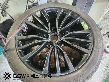 판교 스팅어 휠도색 18인치 컷팅휠에서 블랙유광 크롬 도색 후기입니다. / 성남시 시흥동