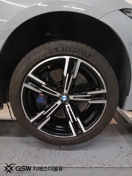 판교 BMW 320i 휠복원 긁힌 18인치 순정휠 교체 대신 다이아컷팅 복원 / 성남시 시흥동