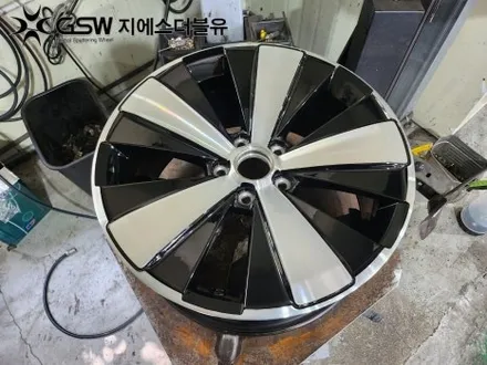 판교 폭스바겐 비틀 18인치 휠 스크래치로 인한 다이아컷팅 휠복원 작업 후기 / 성남시 시흥동