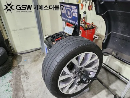 판교 랜드로버 순정 21인치휠 다이아컷팅 휠 복원 잘하는 곳 추천드립니다! / 성남시 시흥동