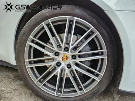 판교 포르쉐 파나메라 4S 21인치휠 다이아컷팅 휠복원 잘하는 업체 소개해 드립니다! / 성남시 시흥동