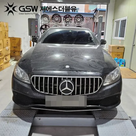 벤츠 E300 18인치휠 다이아컷팅 수원 휠복원 잘하는 업체 소개해 드립니다! / 성남시 시흥동