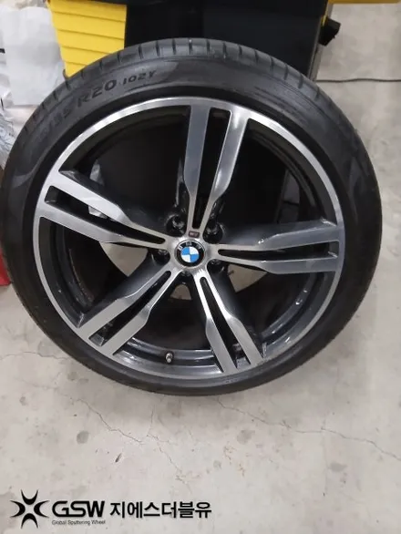 판교 BMW 휠복원 BMW 6GT 휠 스크래치, 교체보다 먼저 확인해 보세요. / 성남시 시흥동