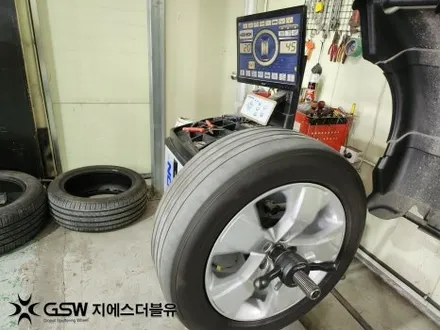 볼보 XC40 18인치휠 실버 스크래치 판교 휠복원 / 성남시 시흥동