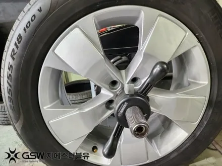 볼보 XC40 18인치휠 실버 스크래치 판교 휠복원 / 성남시 시흥동