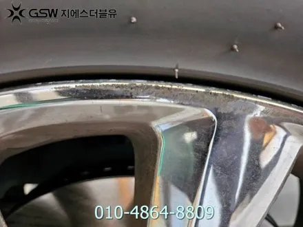 수원 신형 카니발 19인치 그래비티 블랙유광휠 비교 작업 / 성남시 시흥동